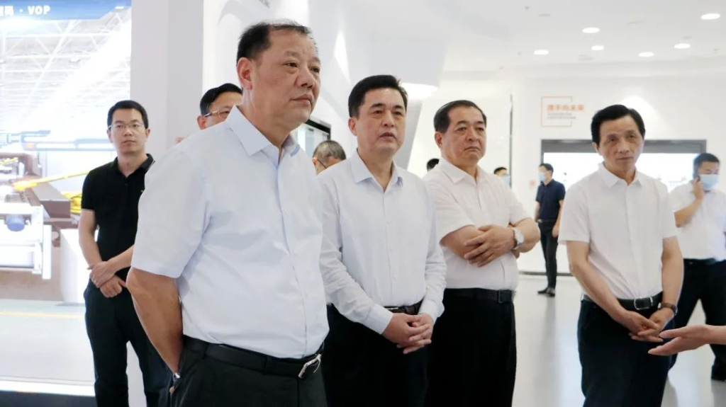 浙江省政协副主席陈铁雄一行莅临捷瑞数字参观调研