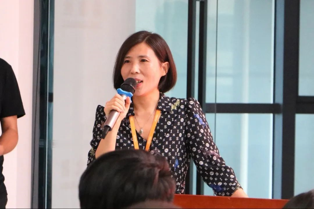 捷瑞数字三大中心2022红六月暨半年度工作总结表彰会顺利召开