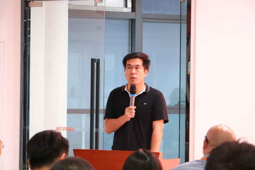 捷瑞数字三大中心2022红六月暨半年度工作总结表彰会顺利召开