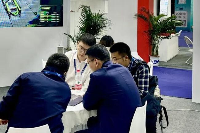 捷瑞数字携伏锂码云平台亮相2023中国国际商用车展，赋能商用车行业数字化转型